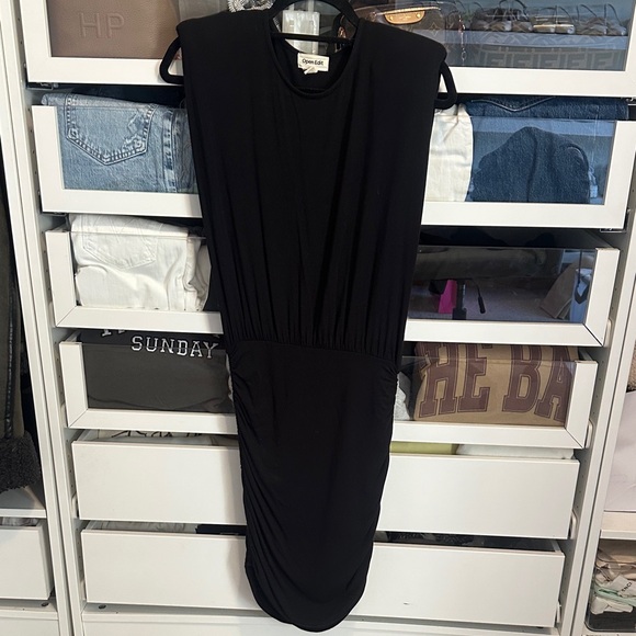 Open Edit Black Ruched Short Sleeve Dress - Picture 2 of 3